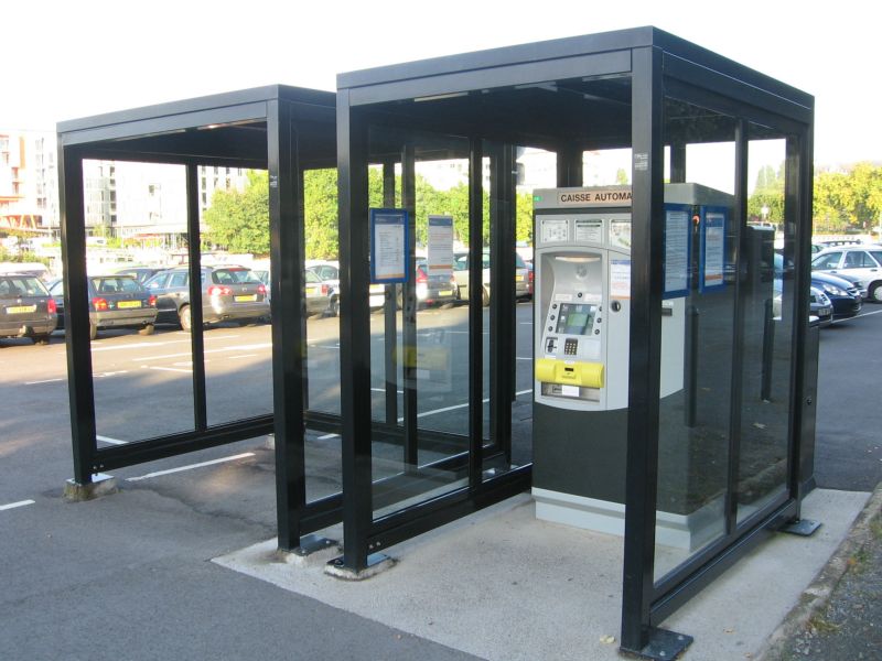 Abri Plus - Abri caisse de parking pour abriter les terminaux de paiements Abri Plus - Abri caisse de parking pour abriter les terminaux de paiements