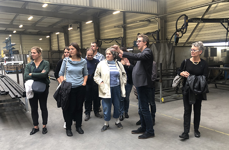 Une délégation visite l'usine d'Abri Plus dans le cadre des RNTP - made in Pays de la Loire