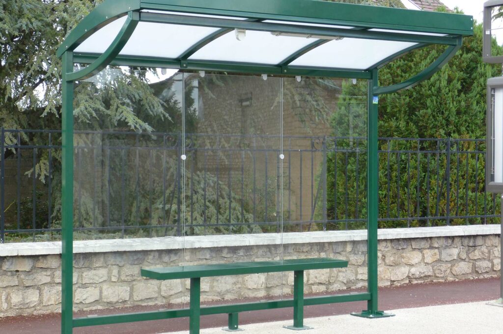 Abri Plus - Auvent voyageurs - Modèle New Grand Lieu (77)