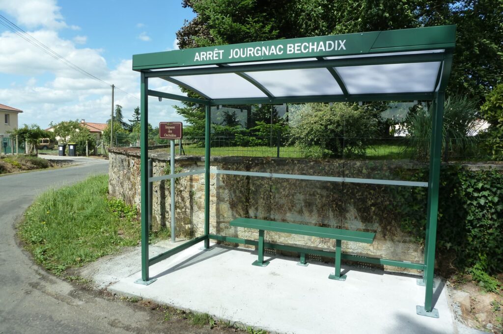Abri voyageur avec banc acier