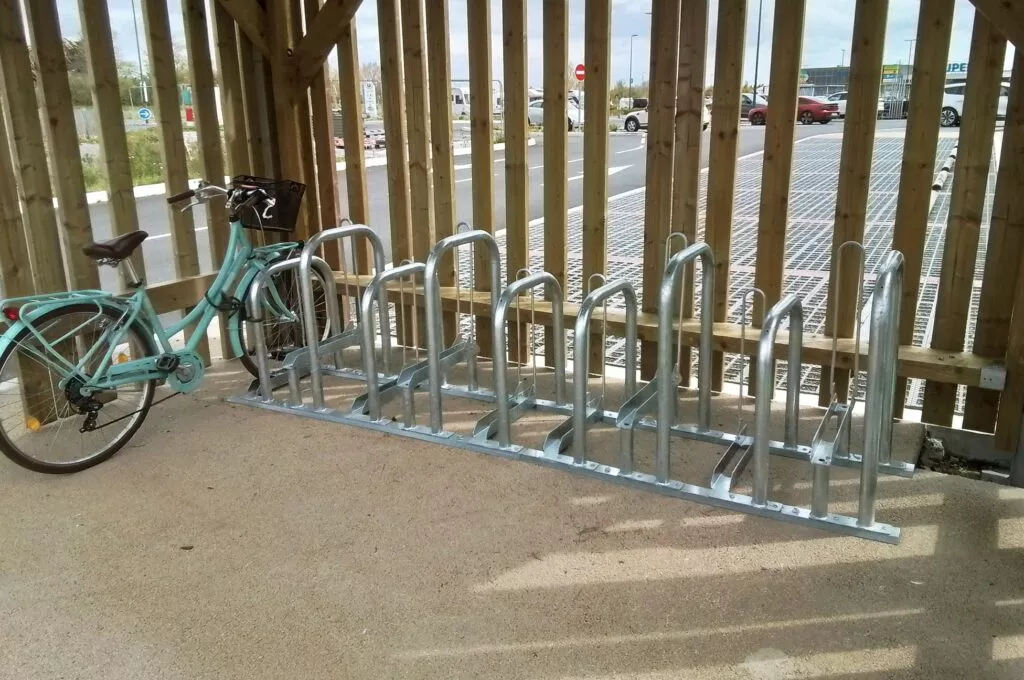 Support / Rack à vélos pour parking vélos - Modèle Roméo