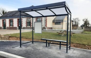 Abriplus - Abri bus New Grand Lieu - Mairie Loscouet sur Meu (22)