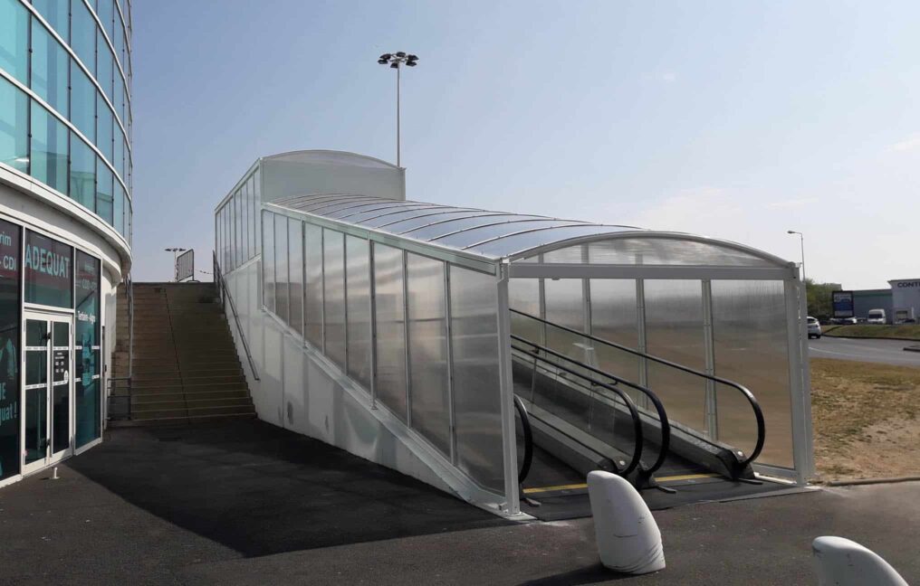 Abriplus - Couverture d'escalator 19mètres x3 - Rezé (44)