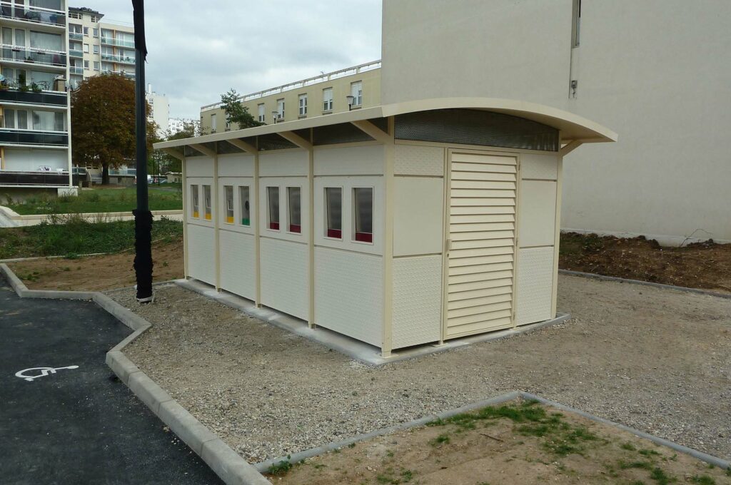 Abri Plus - Abri conteneurs Beauvais Parc - Abri poubelles beige - Alfortville (94)
