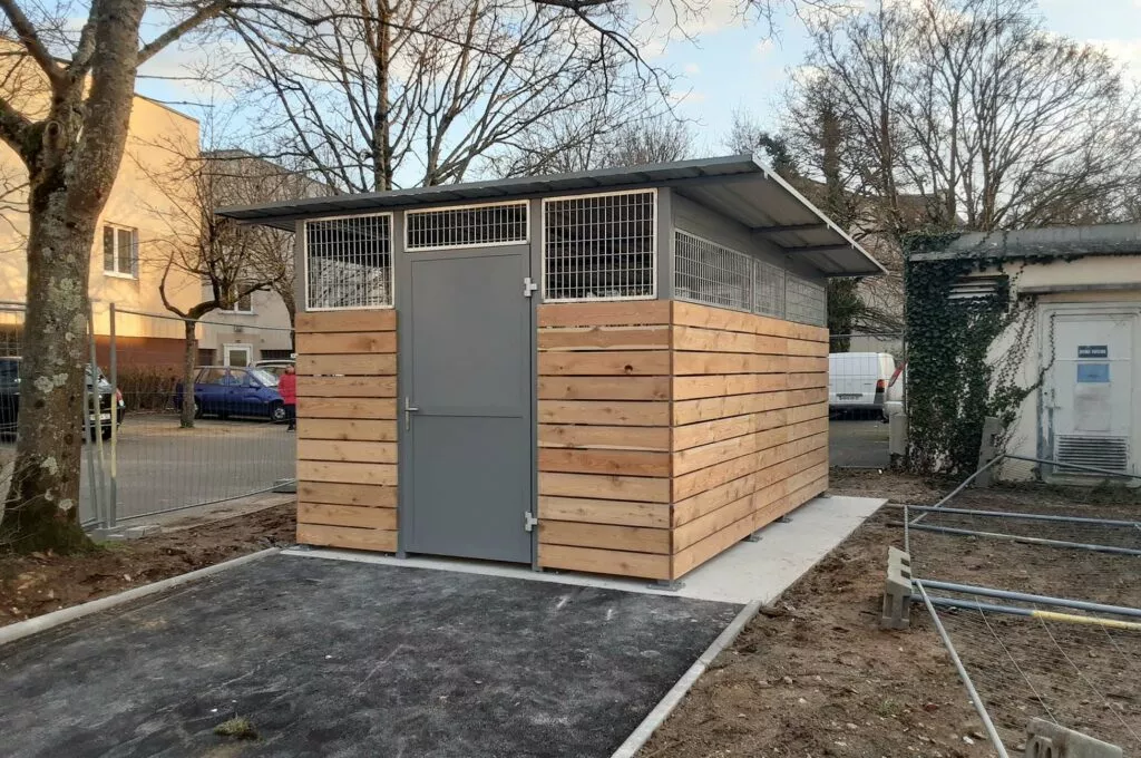 Abri poubelles semi-fermé - Bois et acier - Modèle Leduc