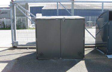 Abri Plus - Abri conteneurs poubelles - Modèle Bonnos - St Philbert de Grand Lieu (44)