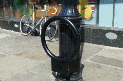Abri Plus - Stationnement velos - Cyclehoop candelabre B