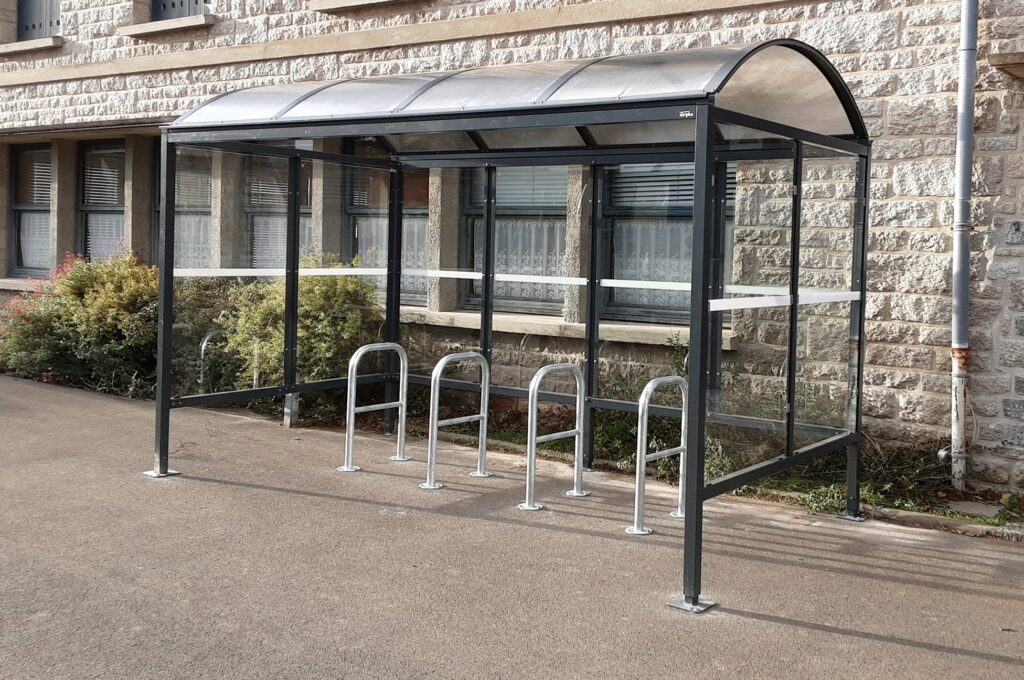 Abri Plus - Abri vélos Atlantique - Ecole Alain Colas Dinard (35)