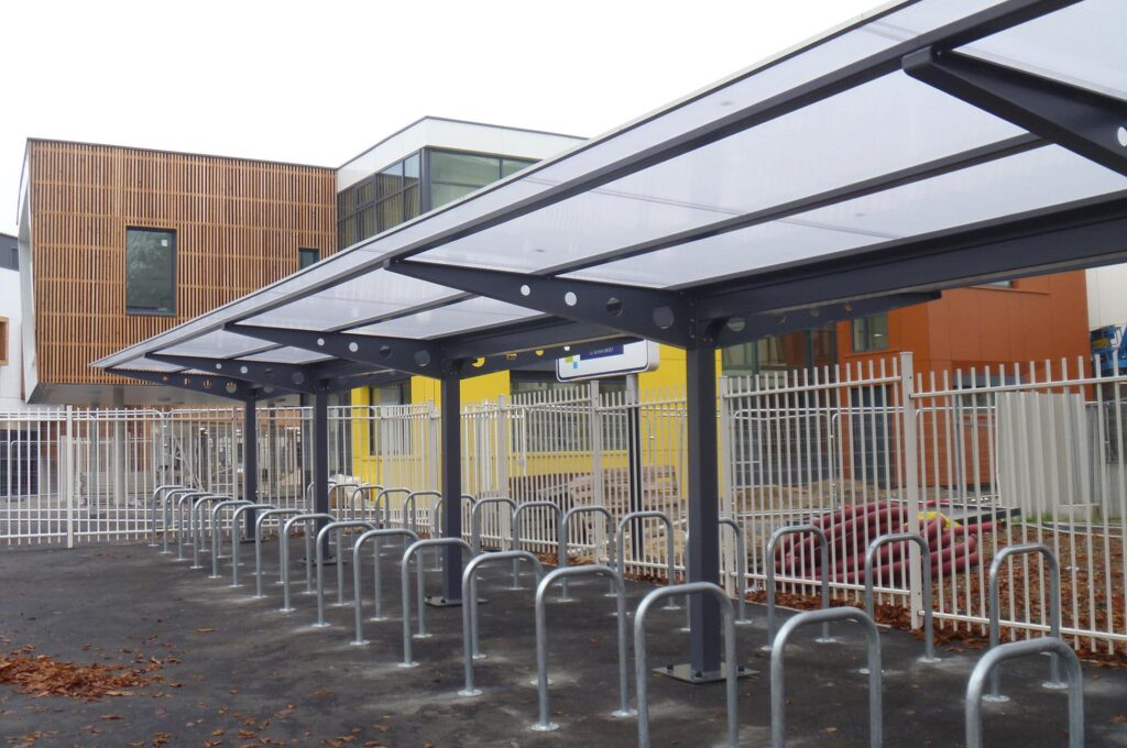 Abriplus Abri vélos design Vernon et Bornes Vélos en U - (93) Pierrefitte sur Seine