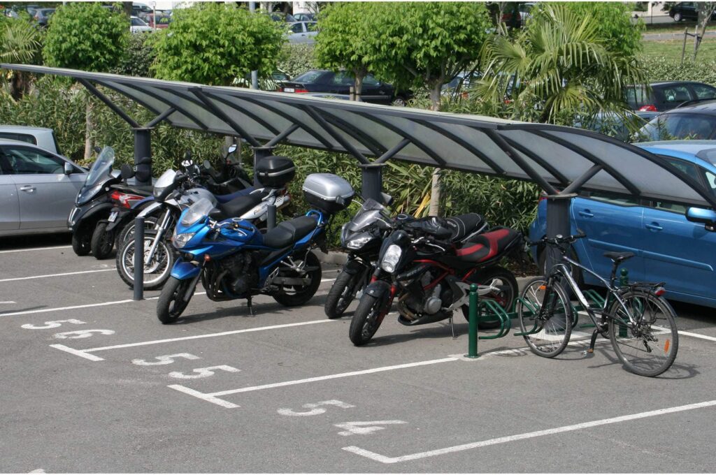 Abriplus - Abri spécifiques - Abris motos - Modèle BEAUPREAU