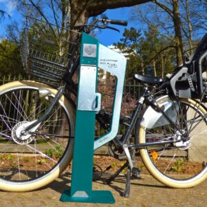 Abriplus - Stationnement vélos et abri velo - Borne VAE - Borne e-park VAE