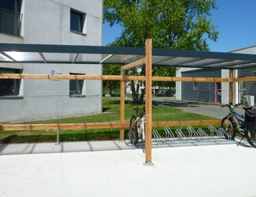Abri cycles ouvert - Naturelli - Double 9 supports vélo - URL CHAUVET CAMILLE BLAGNAC (31)