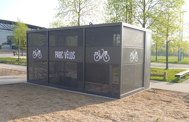 Abri Plus - Abri compact pour vélos Nomad - Mairie de Metz (57) - Centre d'art contemporain Pompidou-Metz