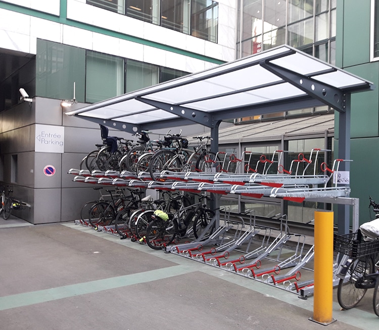 Abri bicyclettes - Modèle Vernon d'Abri Plus avec supports velos deux étages - OPCI UIR 2056 Central Seine - Paris (75012)