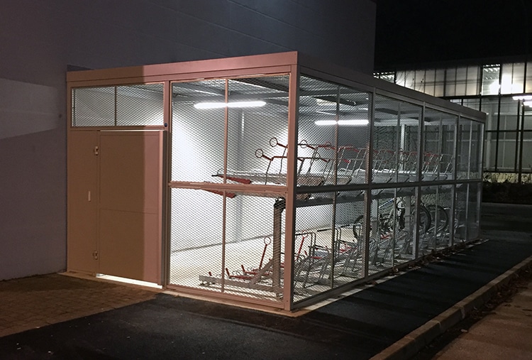 Abri Plus - Abri vélos sécurisé spécifique + supports à étage 2 Park Up  avec éclairage - INSAVALOR - Villeurbanne (69)
