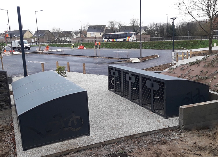 Abri Plus - Boxes vélos Made in France - Gare de Trélazé (49) - Angers Loire Métropole