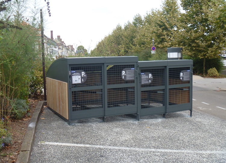 Abri Plus - Consignes velos individuelles Vel Box habillage en bois - Quai de la République - Ville d'Auxerre (89) - clavier code intelligent