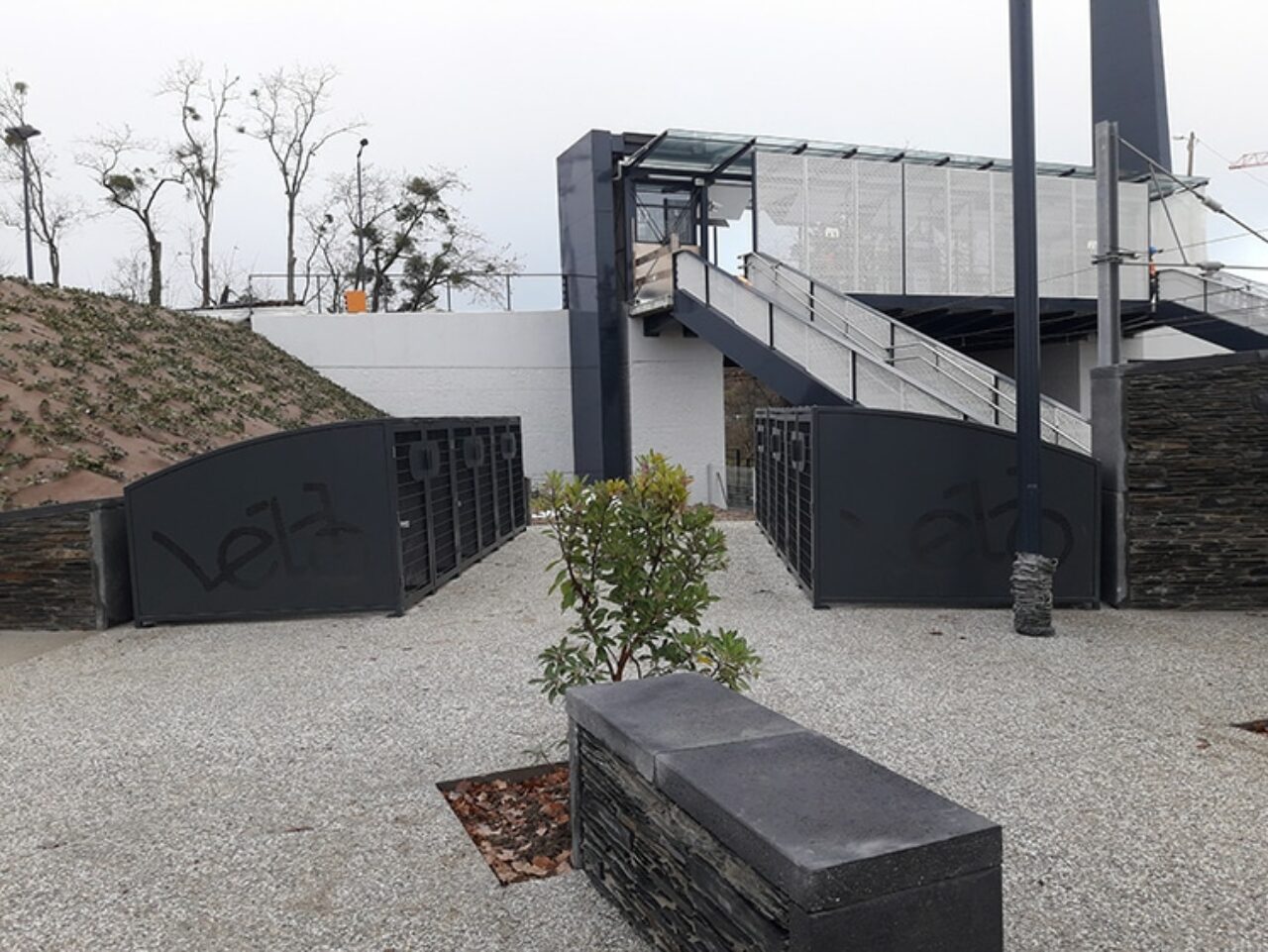 Abri Plus - Inauguration de la nouvelle Gare de Trélazé (49) - Multimodalité - Métropole d'Angers