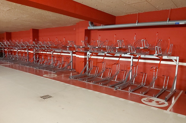 Abriplus - Installation de 64 supports vélos à  la gare d'Ivry (94) pour SNCF Mobilités