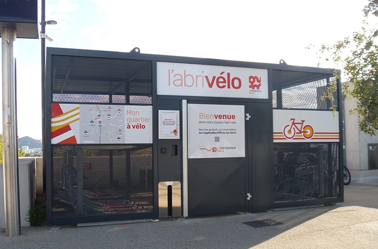 Abri Plus - Parking pour velos clos Nomad 40 velos - Métro la Fourragère 12e arrondissement - la Métropole Mobilité - Marseille (13)