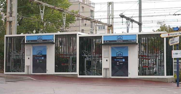 Abriplus - Parkings à vélos sécurisés à la gare de Clamart (92) - Consignes 40 places -30 vélos et 10 VAE