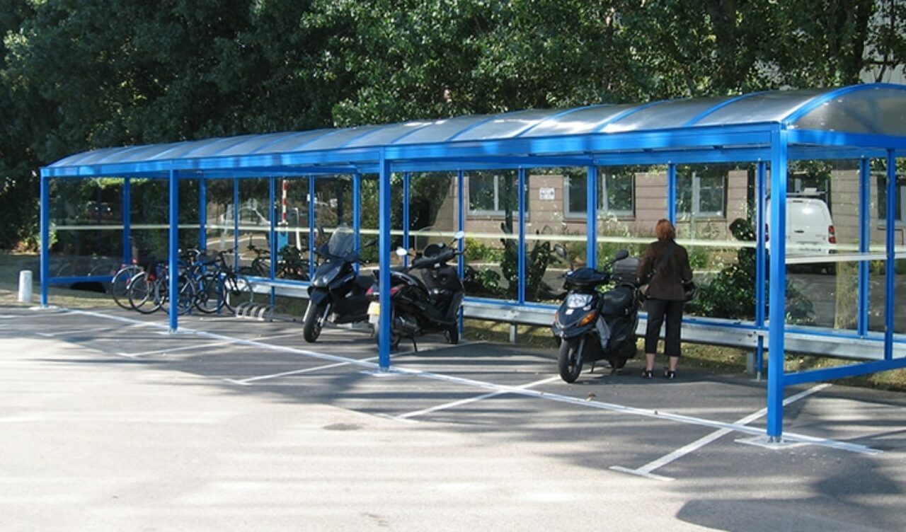 Abri s 2 roues (vélos-motos) - Varennes - triple bleu - CAF Bordeaux (33)