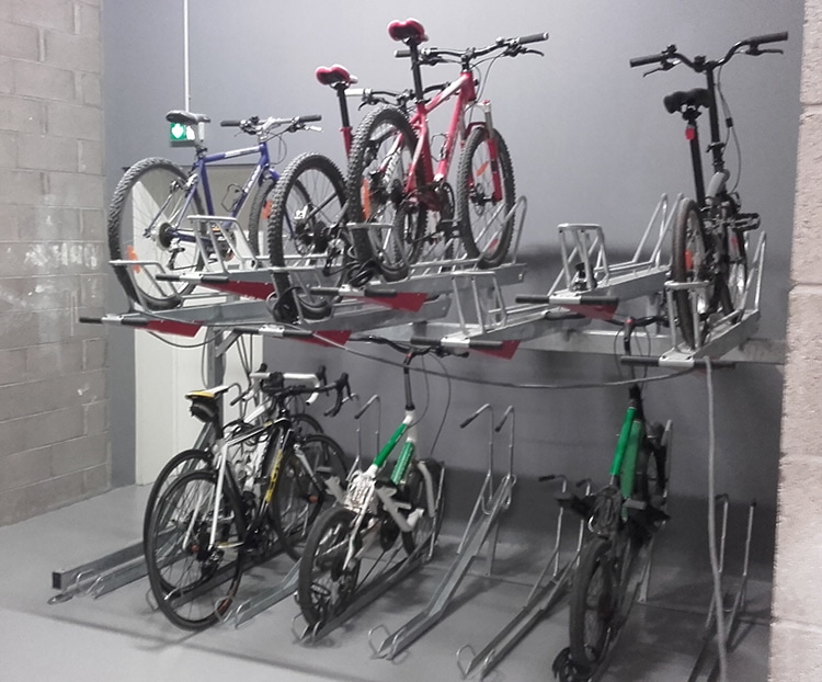 Aménagement parking avec supports vélos 2 park up - Groupe Adidas via le constructeur Bouygues - Strasbourg (67)