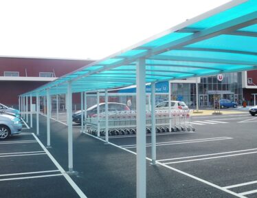 Equipements parking - passage couvert Voûte - toiture teintée bleue - Alençon (61)