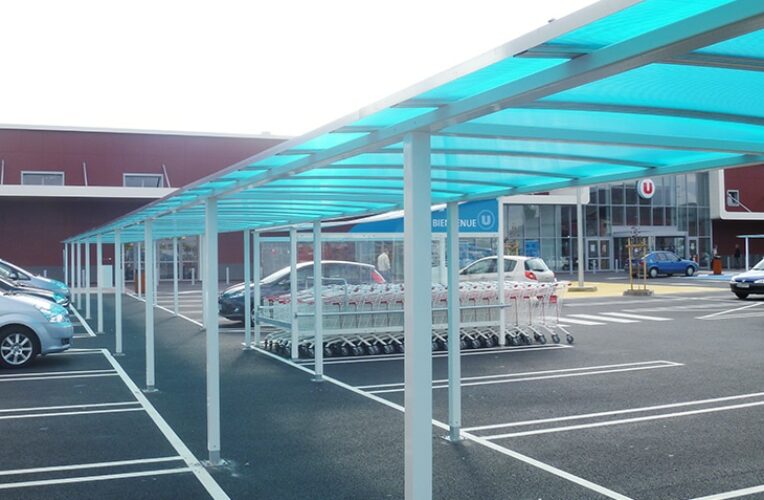 Equipements parking - passage couvert Voûte - toiture teintée bleue - Alençon (61)