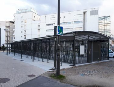 Abri vélo ModulEre - Gare de Tours (37)