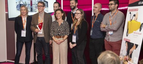 Remise du Trophée du Design global à l'équipe d'Abri Plus