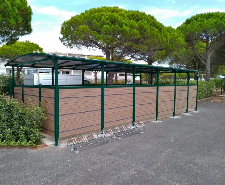 Local containers - Lineo 10 m X 3 m matière Composite - Résidence Stéphane Thomas Immobilier - Le Grau du Roi (30)