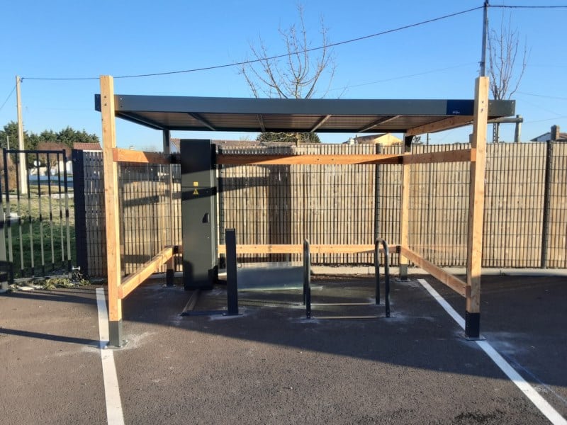 Abri Plus - Parc à  vélos en bois - Station de recharge VAE - Saint-Hilaire-de-Riez