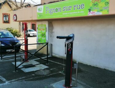 Station de réparation vélo DELUXE et station de lavage avec fontaine - Le Rheu (35)