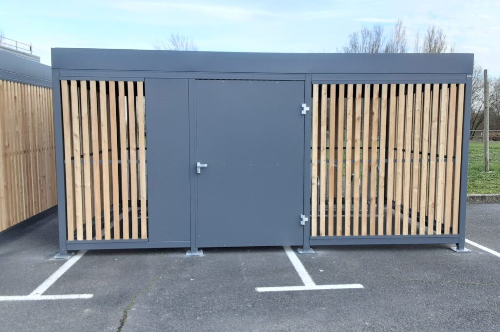 Abri Plus - Abri vélos sécurisé Mosaic en bois