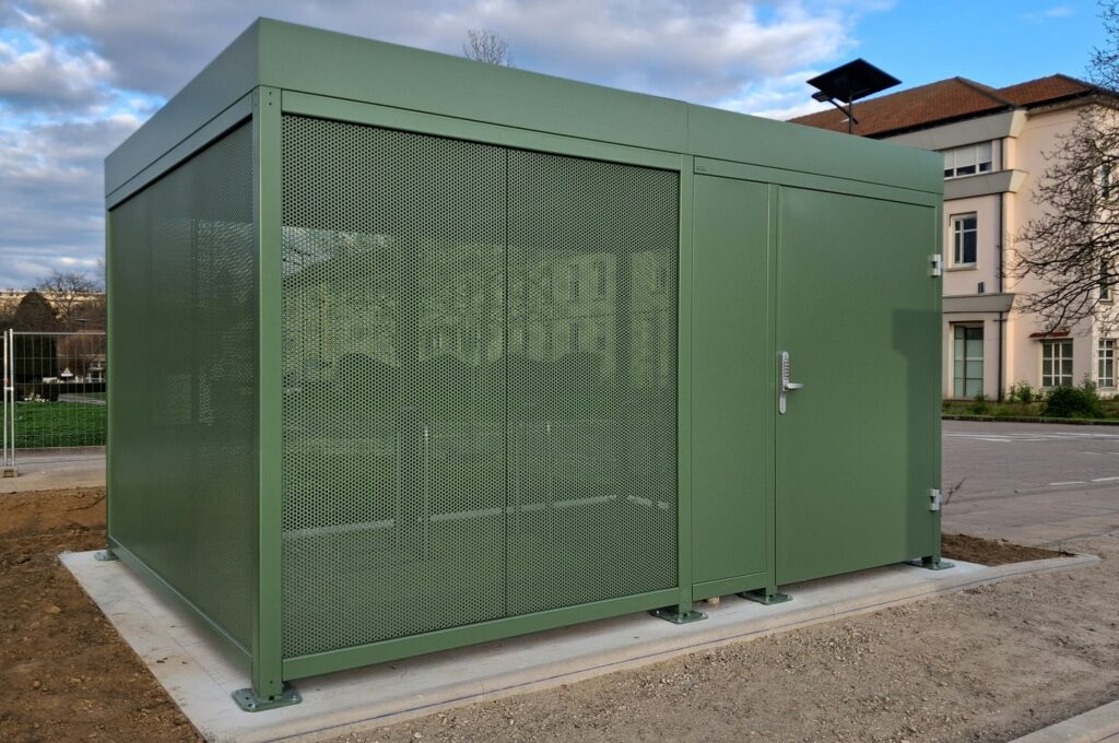 Abri Plus - CH (78) Plaisir - Abri sécurisé pour vélos Mosaic - 210874