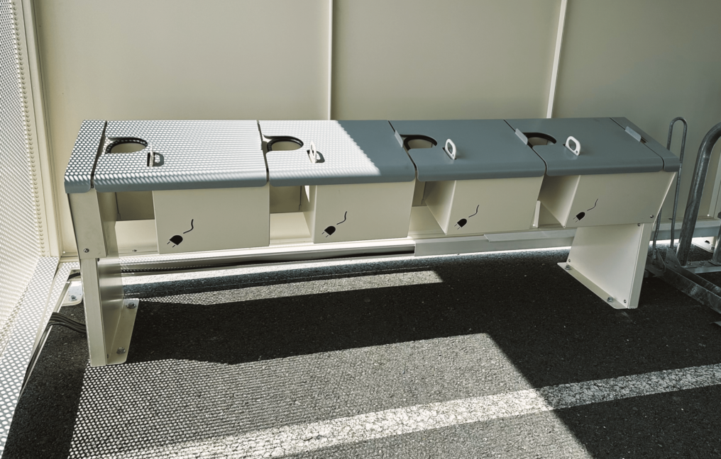 Abri Plus - Station de recharge pour trottinettes électriques