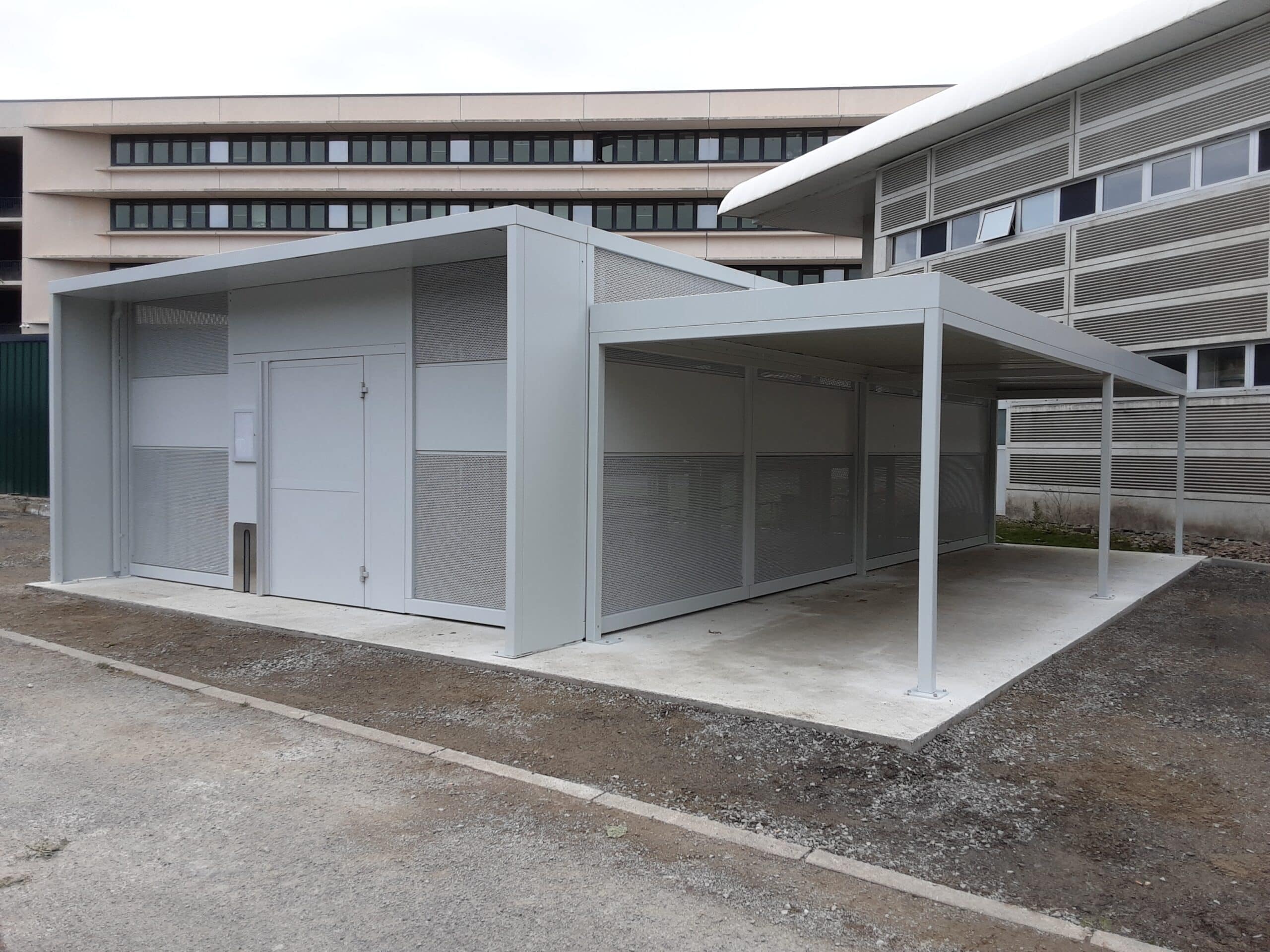 Abri Plus - Parvis Audencia (44) Nantes via Eurovia Atlantique - 1 Abri vélos fermé NOMAD