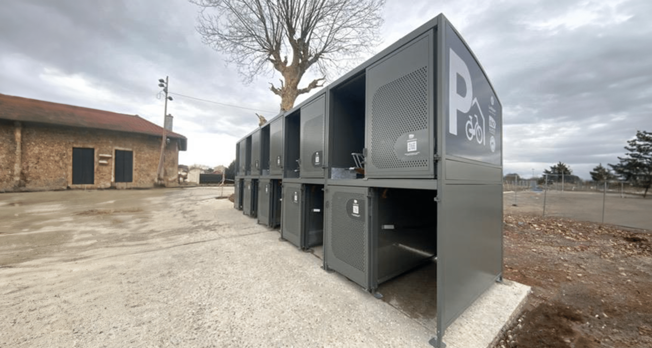 Abriplus - Consigne à vélos - Vel'box étage - Gare SNCF