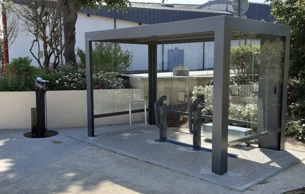 Abriplus - toldos fotovoltaicos para aparcamientos