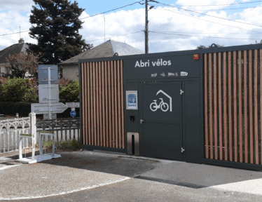 Abriplus - Abris vélos sécurisés Nomad - supports 2 ParkUp - Gare de Montrichard (41)