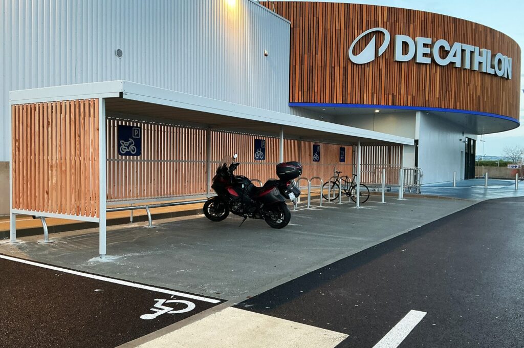Abri plus - Grand abri motos et vélos - Abri vélo Bois - Decathlon