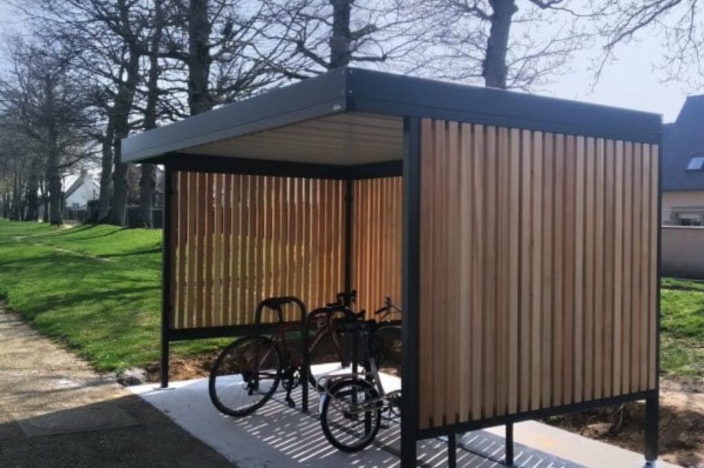 Abri Plus - parc à vélos ouvert habillage bois