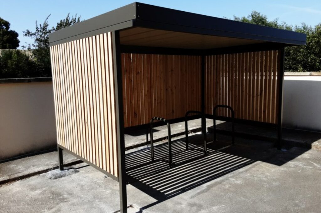 Abriplus - abri à vélo en bois - Cinéma (22) Dinan