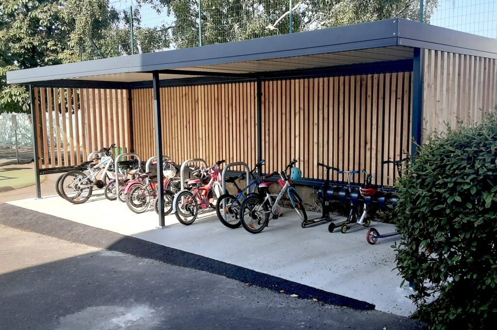 Abriplus - Abri vélos en bois - Mairie (44) Coueron