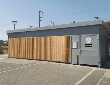 Abriplus - Abri vélos sécurisé - gare de Questembert ( 56)