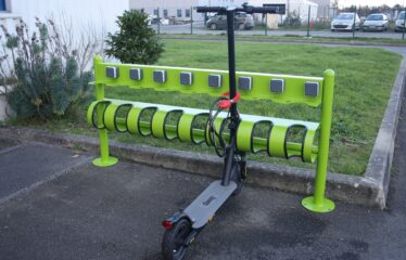 Abri Plus - Sécurisation trottinettes électrique - Support trottinette sous abri