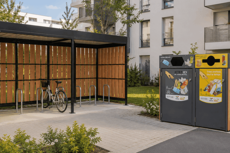 Abri vélos et abri poubelles dans une résidence en 3D